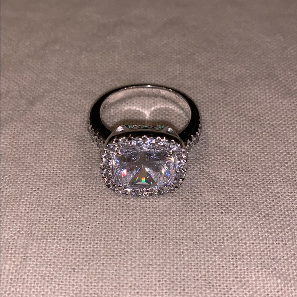 💘Stamped 925 Sterling Silver Costume Diamond Ring
